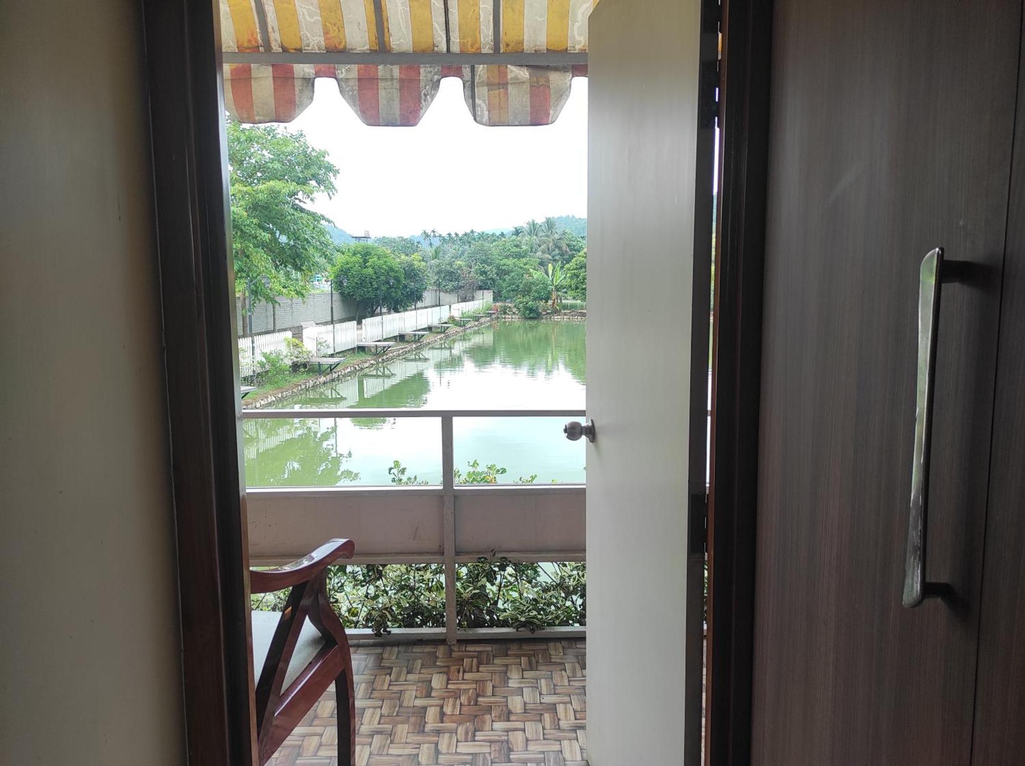 Changs Resort Kaharpara Bagian luar foto